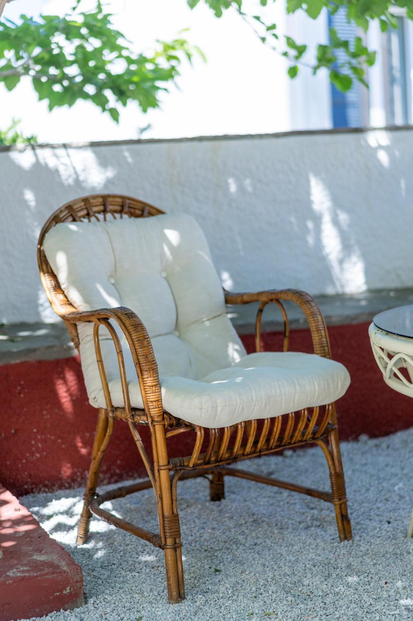 Spacious Home With Yard, Mytilene Lesvos Exterior foto