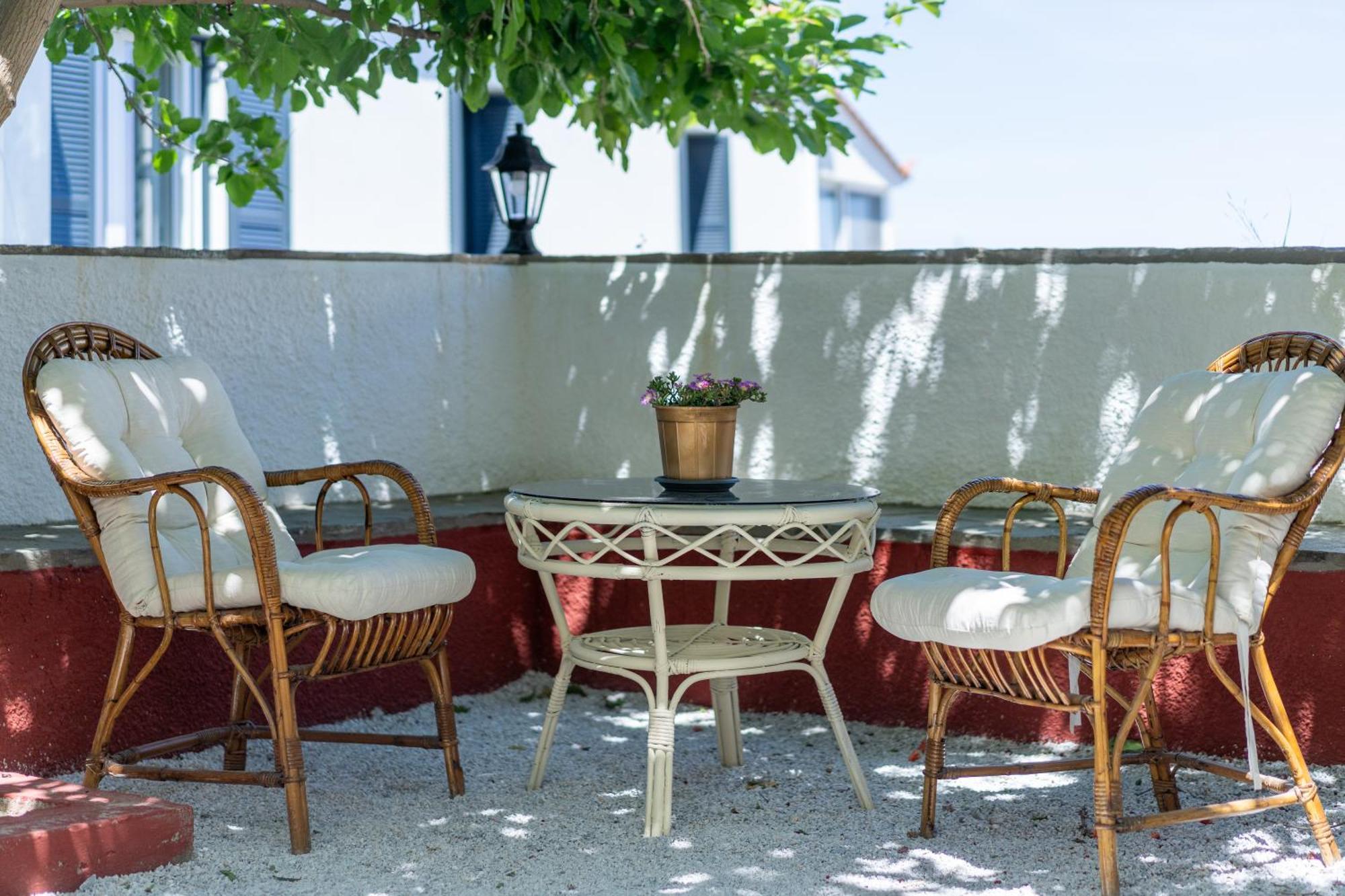Spacious Home With Yard, Mytilene Lesvos Exterior foto
